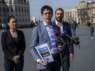 Europarlementariër Bas Eickhout weigert gekke sprongen te maken voor televisie-aandacht