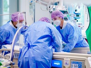 Ondanks daling coronacijfers grote zorgen bij het RIVM