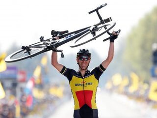 Mart op maandag: Tweetalig winnen