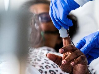 Schreeuw om extra handen in de zorg: mét en zonder zorgachtergrond