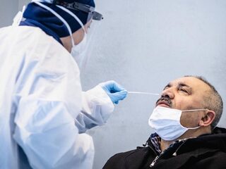 Heel Nederland weer in hoogste risiconiveau, net nu we versoepelen