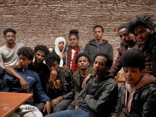 Wat als je voor de wet volwassen bent, maar eigenlijk nog een kind?