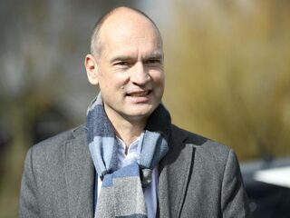 'Segers toont weinig dapperheid met feitelijke motie van wantrouwen'
