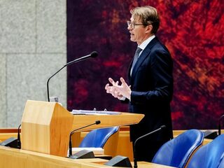 Dekker belooft 'tempo te zetten' op maatregelen