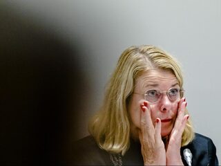 Politieke crisis in Den Haag: motie van wantrouwen tegen wethouders