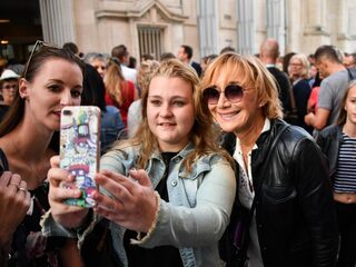 680 Facebookvrienden? Nee joh, de meesten hebben maar drie echt goede vrienden