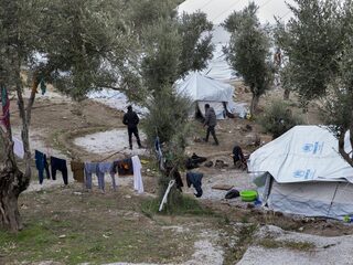 Vluchtelingenkampen in Griekenland zijn overvol: 'Wij zijn medeplichtig aan de ramp die daar nu gebeurt'