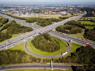 Stand.nl: 'Een nieuw kabinet moet miljarden steken in weg en ov van de toekomst'