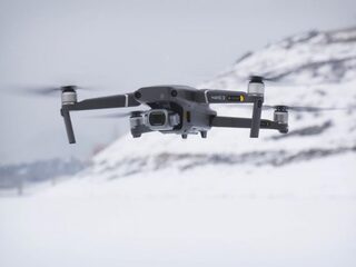 Wat doen deze mysterieuze drones midden in de nacht boven de VS?