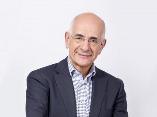 Jubileumeditie verkiezing Beste leraar Nederlands bij De Taalstaat