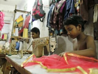 Hoe transparant is de nieuwe lijst met naaiateliers in derdewereldlanden?
