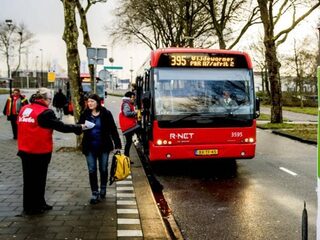 Eerste chauffeurs en machinisten streekvervoer leggen werk neer