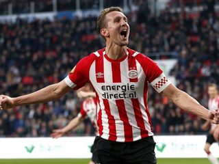 Simpele zeges voor PSV en Feyenoord in eredivisie