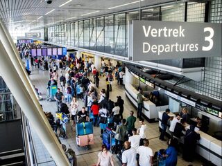 Kabinet: Schiphol mag in 2021 weer gaan groeien