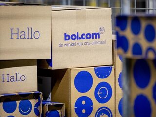 Aangifte tegen bol.com vanwege verkoop antisemitische boeken