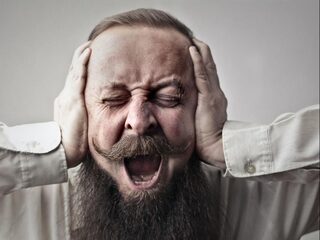 Romy heeft misofonie: 'Ik zat met mijn vingers in mijn oren aan tafel'