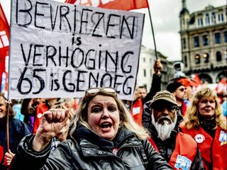 Kabinet, werkgevers en vakbonden sluiten principeakkoord over pensioenen