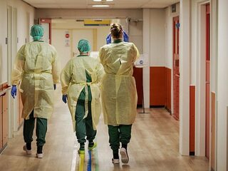 'We moeten leren van eerste golf verpleeghuizen'