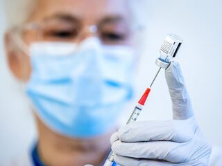 Rode Kruis wil helpen met vaccineren in buitenland