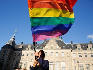 Wat als de rechter 'kankerhomo' niet homofoob vindt?