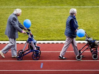 'Kunnen senioren straks ook weer sporten?' Vragen en antwoorden uit het coronaspreekuur