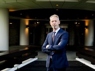 Onno Hoes: 'We moeten meer aandacht besteden aan kwetsbaarheid van burgemeesters'