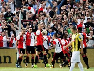 Feyenoord wint Johan Cruijff Schaal