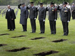 'De mensen die hier liggen zijn geen natuurlijke dood gestorven'