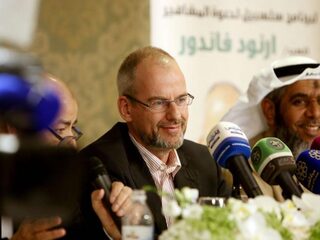 Ook Arnoud van Doorn bekeerde zich tot de islam: 'Joram, ga mee op bedevaart!'