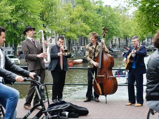 Stand.nl - vraag: Welke kunstuiting biedt jou troost in deze blijvende crisistijd?