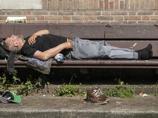 'Er zou meer verontwaardiging moeten zijn over de 40.000 daklozen'