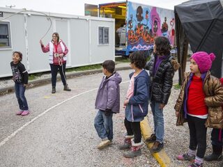 Hulporganisaties: gemeenten moeten 500 migrantenkinderen opvangen
