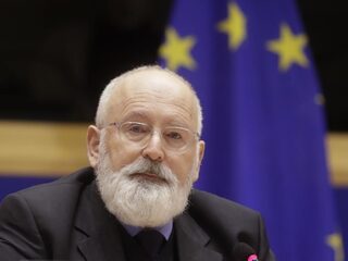 Stand.nl: De Europese Commissie moet lidstaten sancties kunnen opleggen als ze de klimaatwet aan hun laars lappen