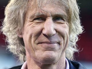 Voetballers in het buitenland worstelen met de situatie