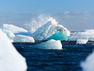 Interactie tussen ijs en oceaan speelt een sleutelrol in mondiale zeespiegelstijging