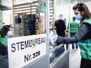 Moeten de verkiezingen worden uitgesteld? 'Breng de risico's in kaart'