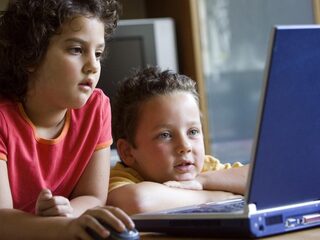 Nederland blijft op slot voor familie van buiten de EU: 'Het is echt niet eerlijk'