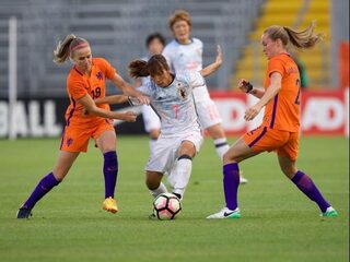 Feit of fictie: 'vrouwenvoetbal is geen ondergeschoven kindje'