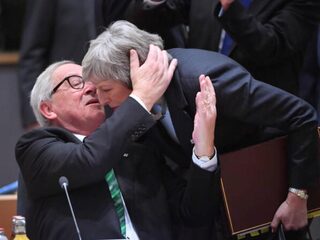 May donderdag naar Brussel, EU 'wacht af'