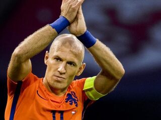'Ereronde van Robben symbolisch voor uit elkaar vallen Oranje'