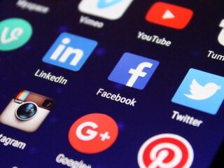 'Juist op sociale media moeten politici authentiek zijn'