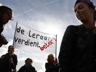 'Nieuw kabinet moet zorgen dat extra geld écht bij leraren terechtkomt'