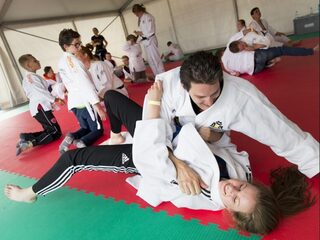 Schoolkinderen in Rotterdam-Zuid krijgen extra lessen in judo, schaken of cultuur