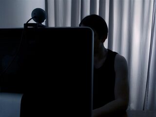 Bestrijding kinderporno: aan meldingen geen gebrek. Wel aan politiemensen