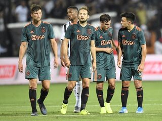 Ajax met vertrouwen terug uit Griekenland: 'Dit moet je thuis afmaken'