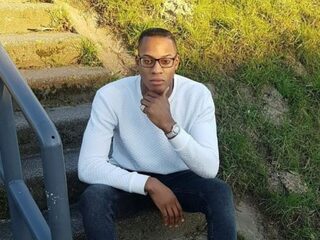 Wel een generaal pardon maar geen recht op Nederlanderschap: tienduizend mensen vallen tussen wal en schip