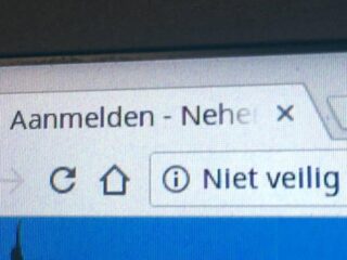 Groot deel websites scholen heeft onbeveiligde verbinding