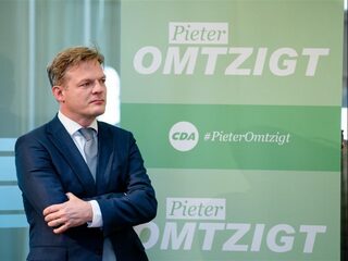 Podcast De Dag: Pieter Omtzigt: van denker op achtergrond naar doorbijter op voorgrond