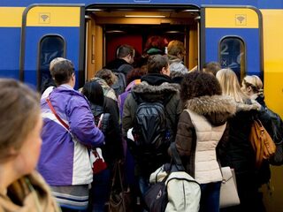 Drie manieren voor een grotere kans op een zitplek in de trein