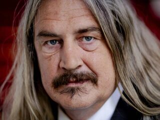 Ilja Leonard Pfeijffer zegt boektour af door coronavirus